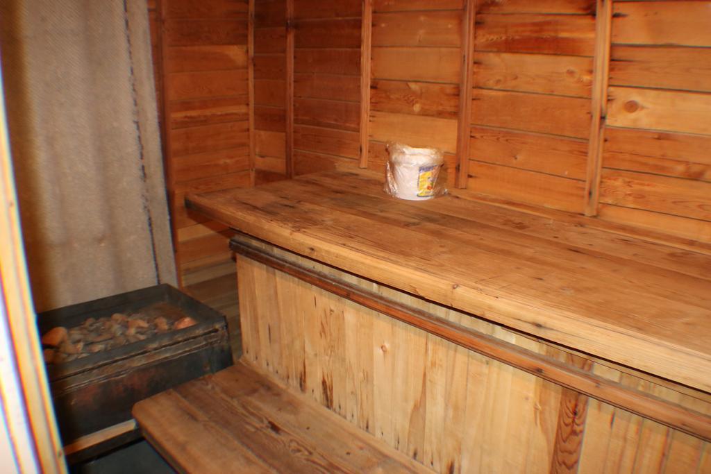 Hostel Ilbirs Каракол Екстер'єр фото