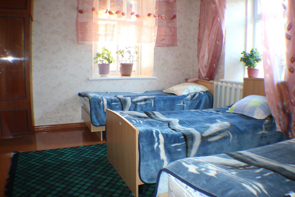 Hostel Ilbirs Каракол Екстер'єр фото