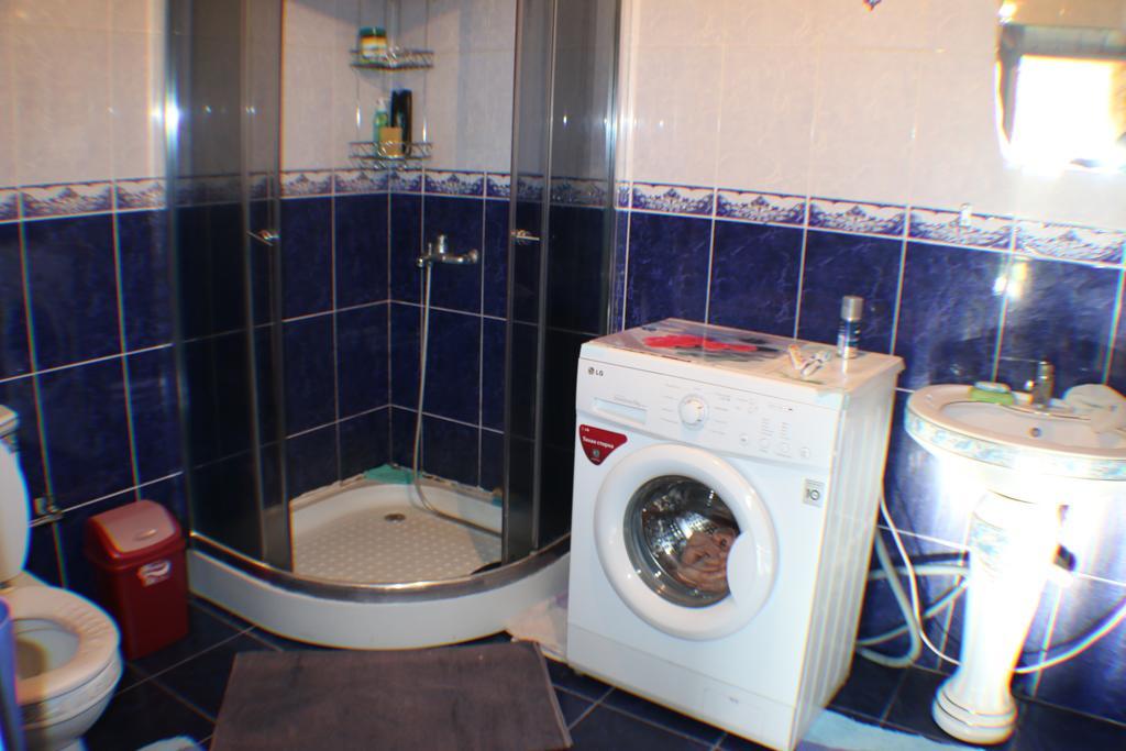 Hostel Ilbirs Каракол Екстер'єр фото
